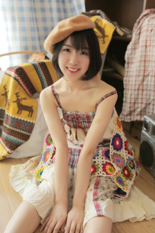 小向まな美